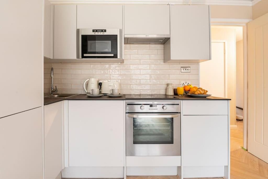 Riverside Serviced Apartments Лондон Экстерьер фото