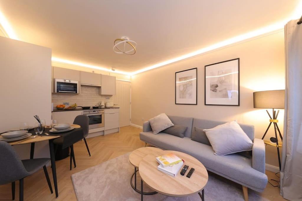 Riverside Serviced Apartments Лондон Экстерьер фото
