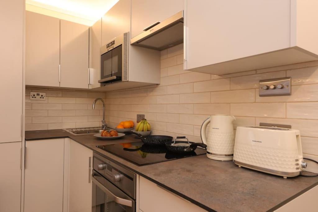 Riverside Serviced Apartments Лондон Экстерьер фото